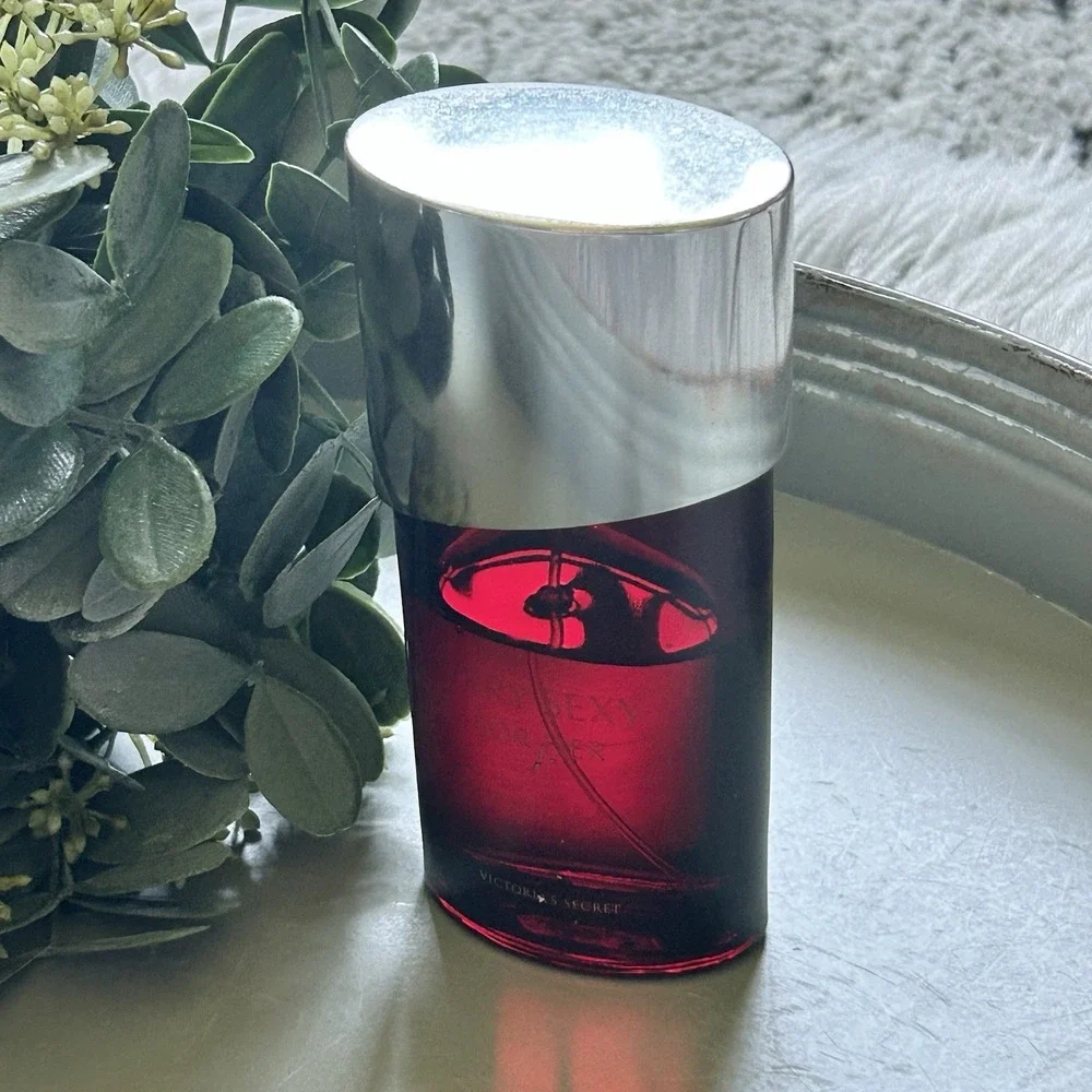 Victoria's Secret Very Sexy For Her Eau De Parfum Spray 2.5 oz Bottle 60% Full